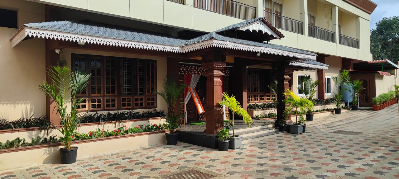 Dharmasthala marriage hall - side view